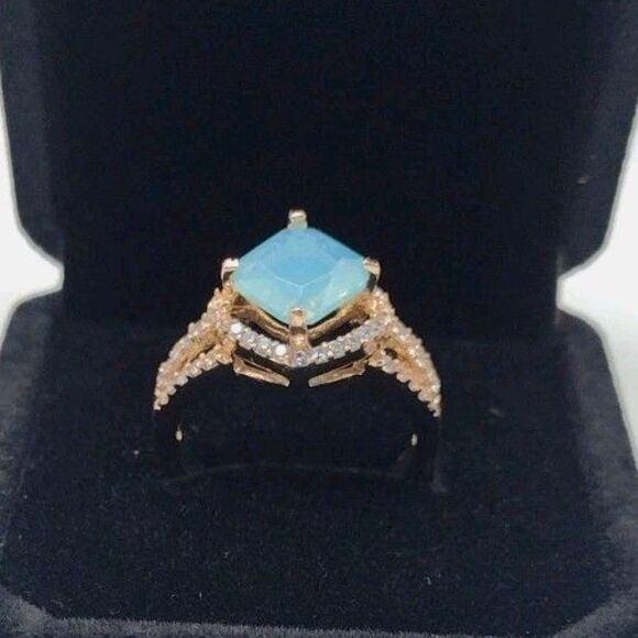 Asscher Cut Aqua Chalcedony Zircon 61 Stone Gold Overlay Ring Size 7 + Box Gift - Picture 4 of 6